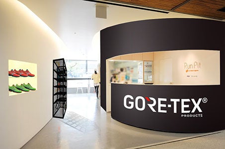 GORE-TEX® ブランド仕様の「Run Pit」