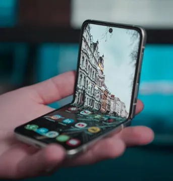 GORE Thermal Insulation for Foldable Smartphone